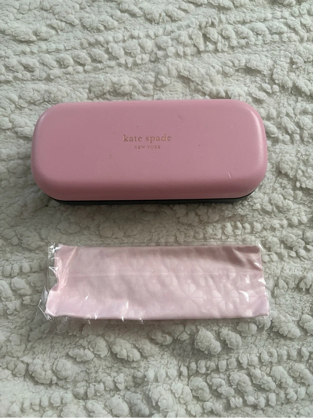 kate spade Pink Hard Glasses Case and Cloth
